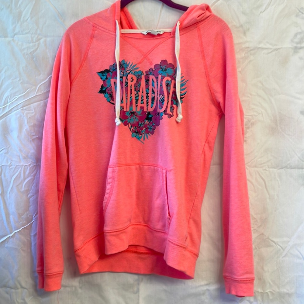 American Eagle Outfitters salmon-colored hooded sweatshirt, size Adult Medium.